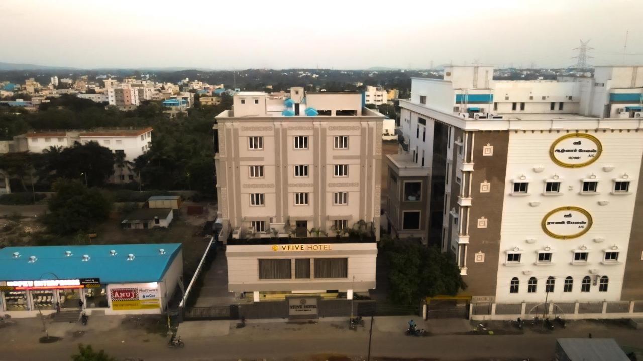 V Five Hotel Singapperumalkovil Esterno foto